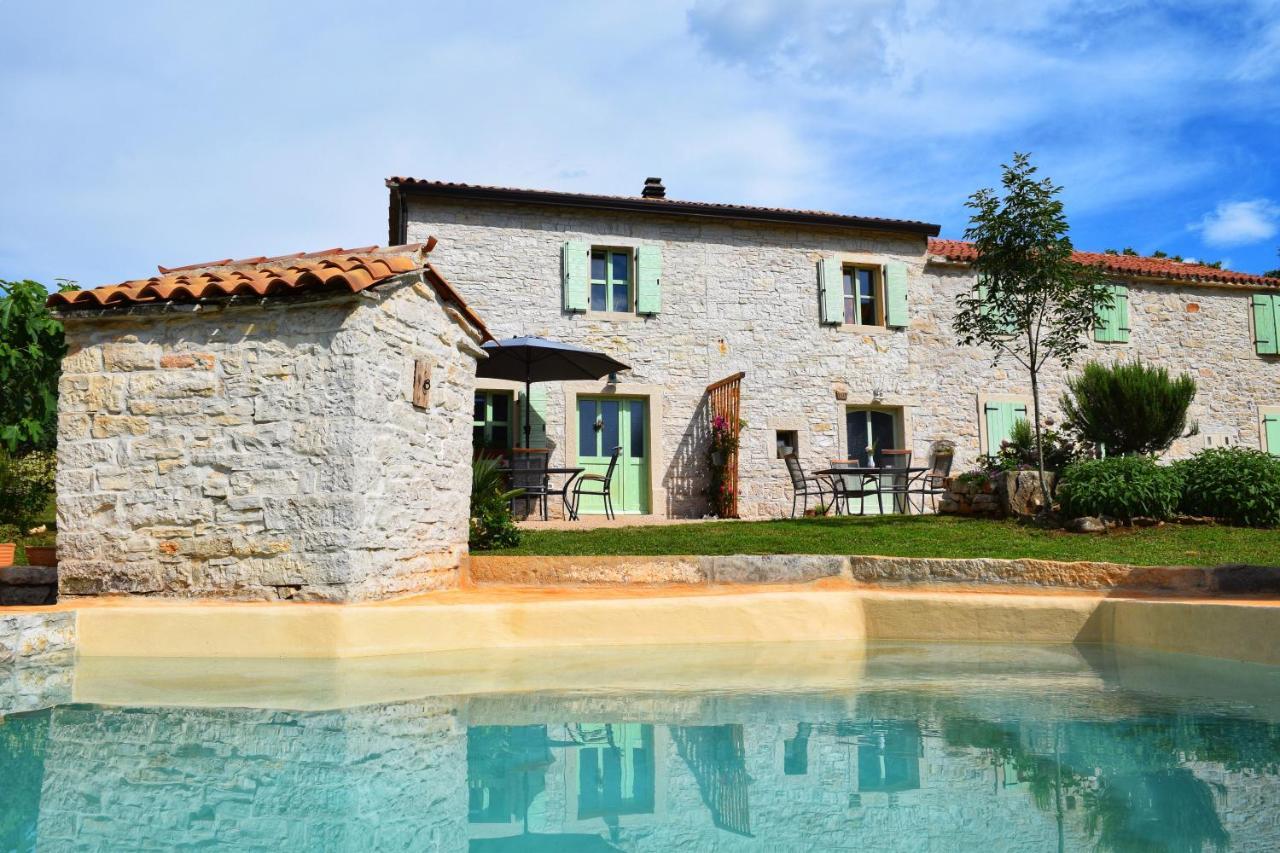 Cottage Al Merlo Olivo بوجي المظهر الخارجي الصورة