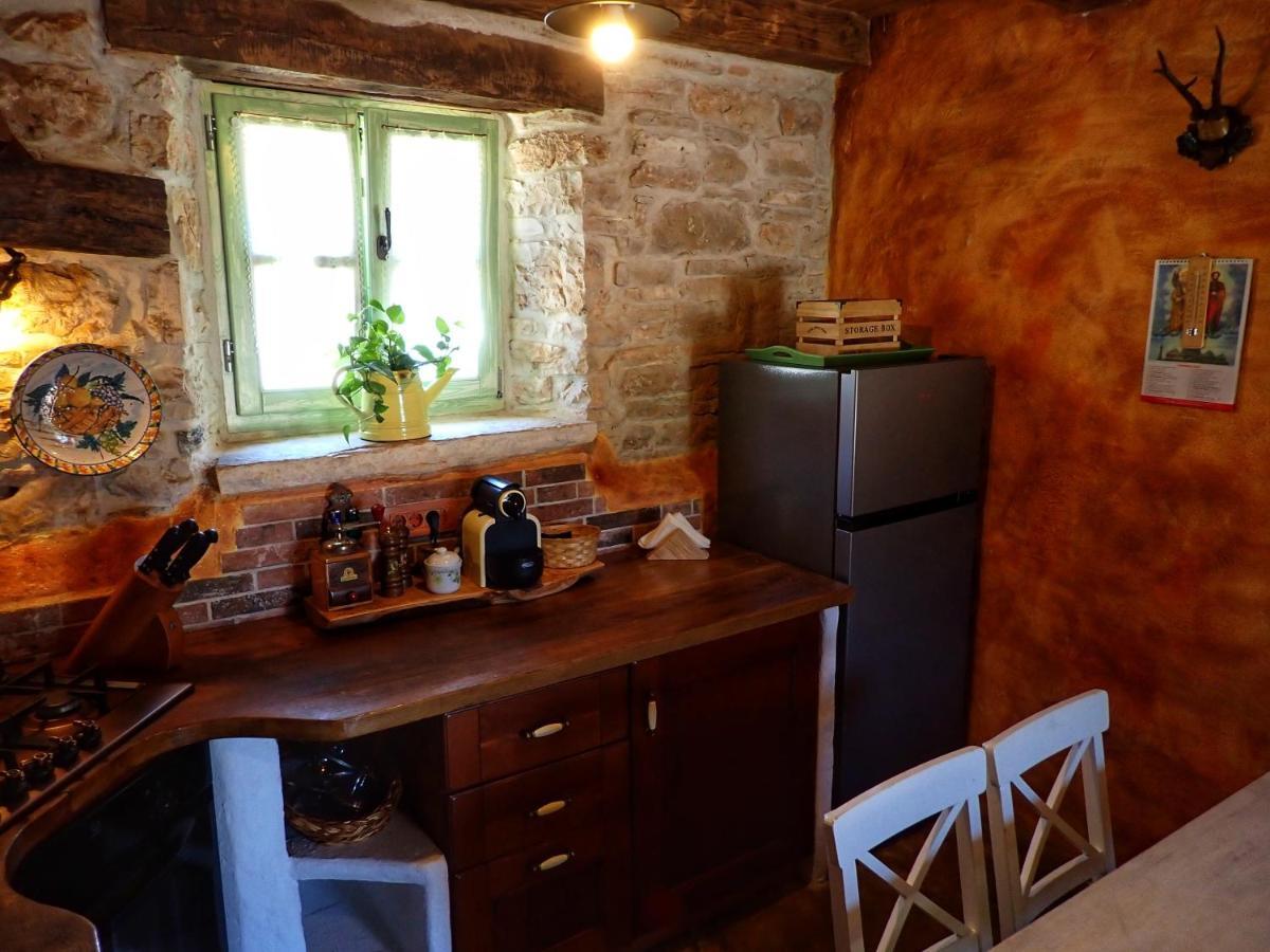 Cottage Al Merlo Olivo بوجي المظهر الخارجي الصورة