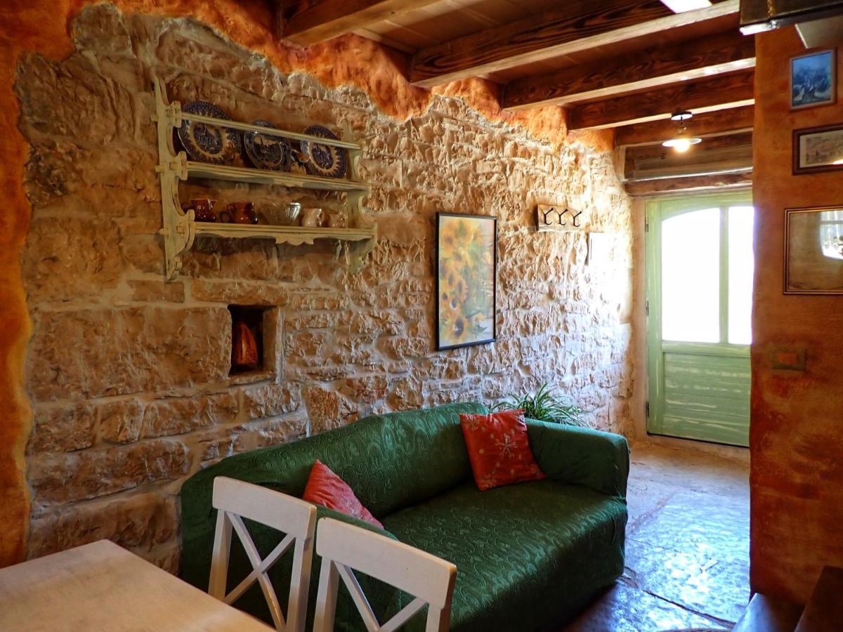 Cottage Al Merlo Olivo بوجي المظهر الخارجي الصورة