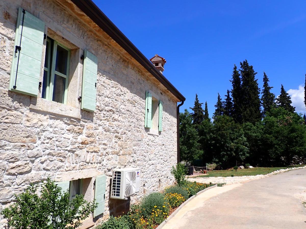 Cottage Al Merlo Olivo بوجي المظهر الخارجي الصورة